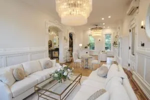 Mon Bijou - Delafield