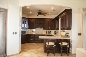 Las Ventanas del Mar-Ridge Condo #13