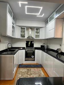 الشاطئ الفضي