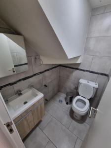 Depto triplex frente el lago