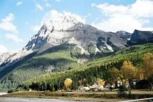 Cozy Cove Retreat Escape to Tranquility Stay in Simplicity - Seebe