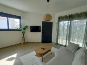 Maison cosy et élégante -Tram A et E à 300 m, - Bordeaux 15 min