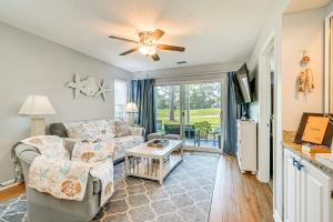 1st-Floor Condo with Pool on Intracoastal Waterway!