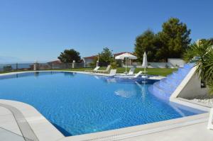 Villa Yalcin Poolfloor