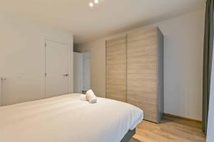 Two Bedroom Apartment with Amazing View in Center