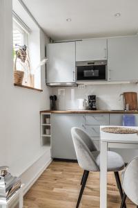 Trendy & Central Stockholm Apt