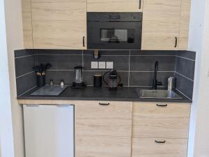 Appartement cosy 5 pers au pied des pistes, balcon et casier à skis - FR-1-557-133