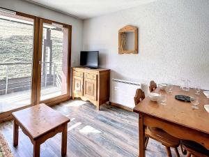 Appartement T3 spacieux, 6 pers, balcon sud, proche pistes - FR-1-267-276