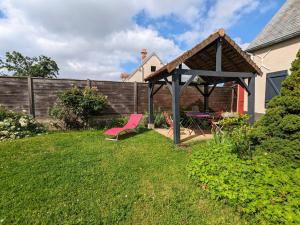 Maisons de vacances Havre de paix en Berry avec jardin et cheminee - FR-1-591-616 : photos des chambres