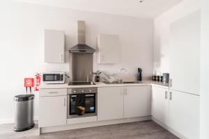 Stylish 2 Bed Apartment in Waterloo Liverpool