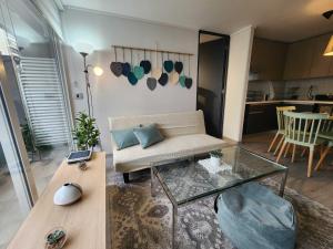 HOM l Terraza Piscina Wifi MetroUniversidadChile