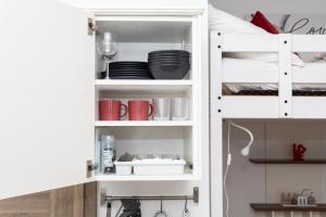 Market retreat near HBH