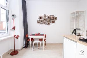 Market retreat near HBH