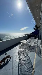 Dpto con gran terraza y vista panorámica al mar - re