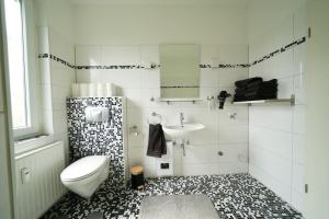 Schöne helle 50qm Suite mit großer Küche