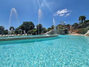 Campings Camping de l Orangerie de Lanniron Mobilhome Esprit Zen R26 : photos des chambres