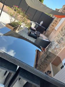 B&B / Chambres d'hotes Suite Saint Esteve avec balneo au coeur d'un hameau : photos des chambres