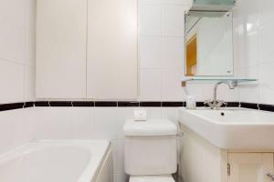 -Air Con- Cute 2BD flat 1 Min Maida Vale Station!