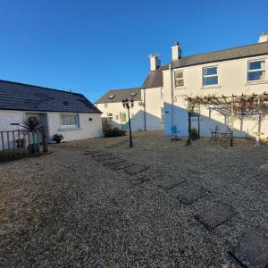 Evening Star Cottages