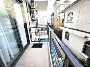 Cosy & Spacious 3 bedroom condo Flic en Flac