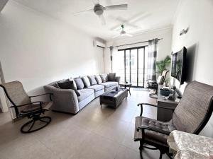 Cosy & Spacious 3 bedroom condo Flic en Flac