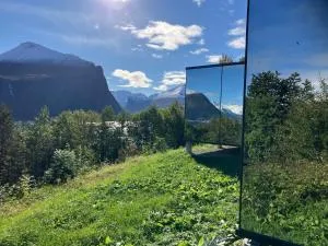 Glimre Romsdal - Eksklusivt speilhus ved Åndalsnes - Torvik