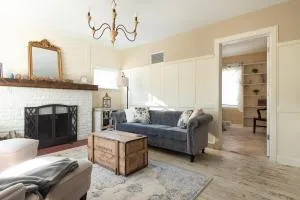 The Bay Getaway - Family Retreat in the Heart of Williams Bay - High End Finishes - 德拉文