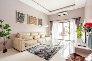 Hidden Cove Pool Villa 11BR 15 Mins Jomtien Beach 11臥室泳池派對別墅 花園燒烤