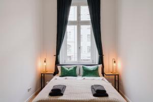 Homely Berlin - Chic Flat, City View, Subway, Café, River