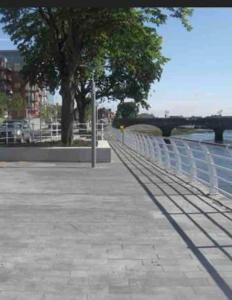 Riverside home for rent in city centre