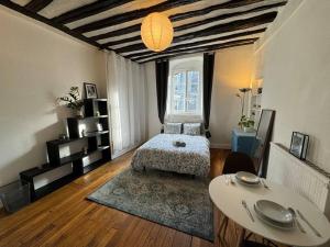 Charmant Appartement Parisien Près du Louvre Paris, France