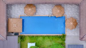 Hidden Cove Pool Villa 11BR 15 Mins Jomtien Beach 11臥室泳池派對別墅 花園燒烤