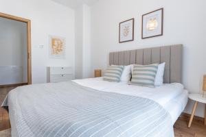 LUBAVA apartment z garażem podziemnym i klimatyzacją, Netflix, TV55, winda