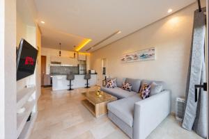 Relax Front of Pool - Golf- Fiber Optic