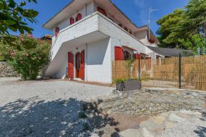 Elba Bellavista -- Casa Palmaiola --