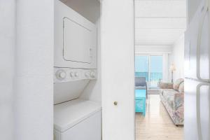 Barefoot Country 303