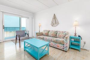 Barefoot Country 303