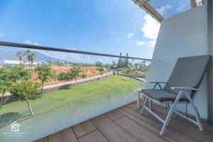 Edge Luxury Beachfront 3BR, 3 pools, spa, gym