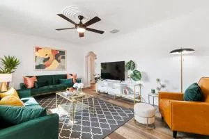 Beautiful Designed House in Hyde Park North - Riverview