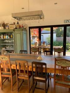 Maota Clevedon Country Home