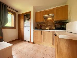 Appartement calme à Samoëns avec piscine et WiFi - FR-1-624-101