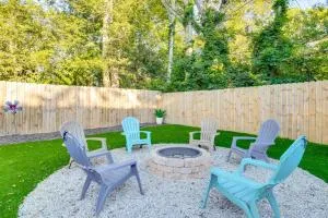 Greenville Escape with Deck and Fire Pit! - Piedmont