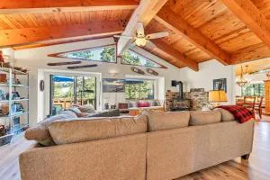 The Big Bear Chalet Private Hot Tub - Carnelian Bay