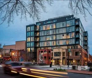 Pure Voyage Shaw - Logan Circle