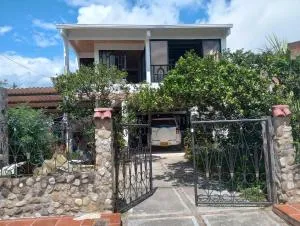 Hospedaje Los Naranjos - Paramillo