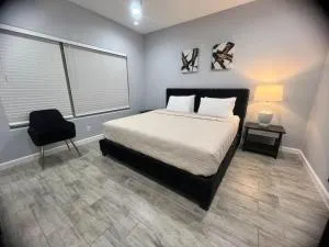 South Texas Getaway King Size & Double Queen - Los Fresnos