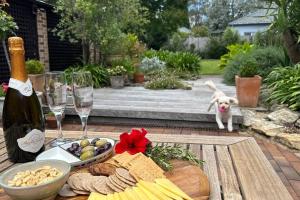 The Cricket House - Family & Pet-Friendly Home