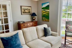 The Cricket House - Family & Pet-Friendly Home