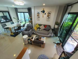 Cat s Lover Town house Suvarnabhumi Airport