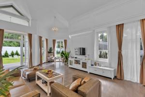 SaffronStays White Pearl - 3BR Vikramgad villa, pool, gazebo, pergola, BBQ & bonfire, near Pinjal, Sajan & Kohoj